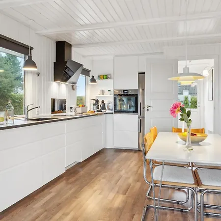 Stunning Home In Humble With Wifi * Humble