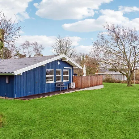 Holiday home Stunning Home In Humble With Wifi